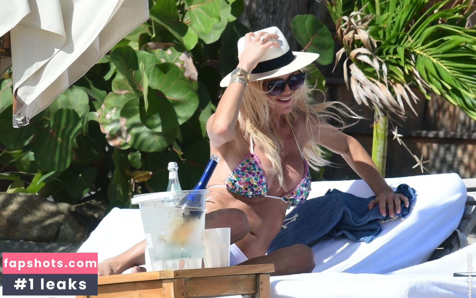 Victoria Silvstedt gallery photo #2180