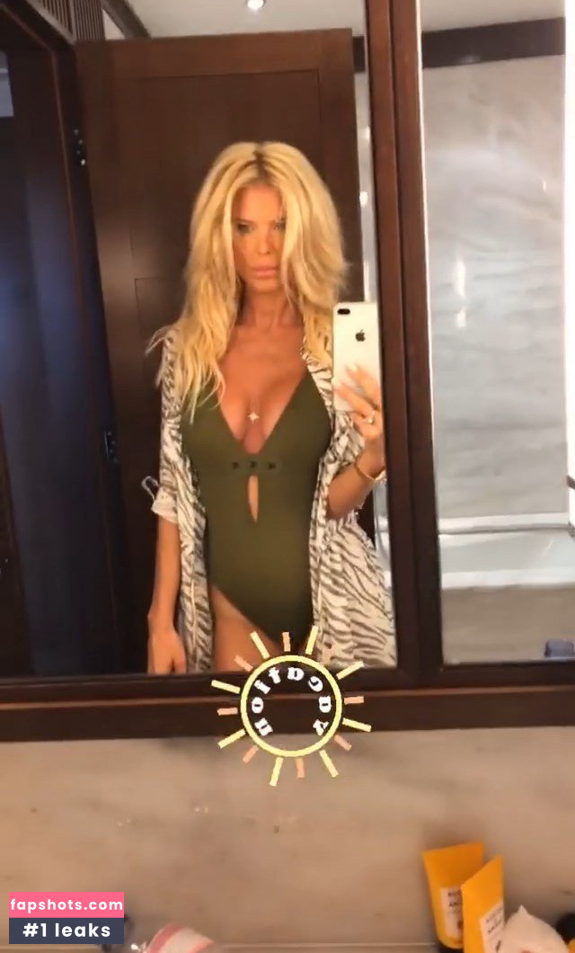 Victoria Silvstedt Nahé úniky fotek pouze od fanoušků #3178 - Fapshots
