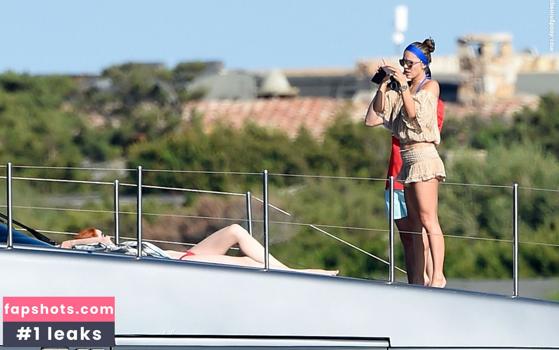 Victoria Swarovski gallery photo #123