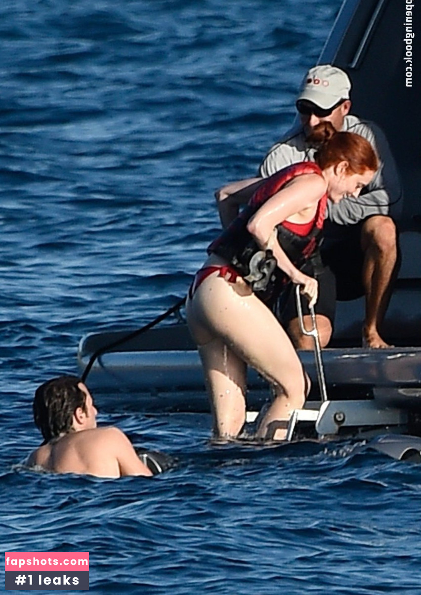 Victoria Swarovski gallery photo #127