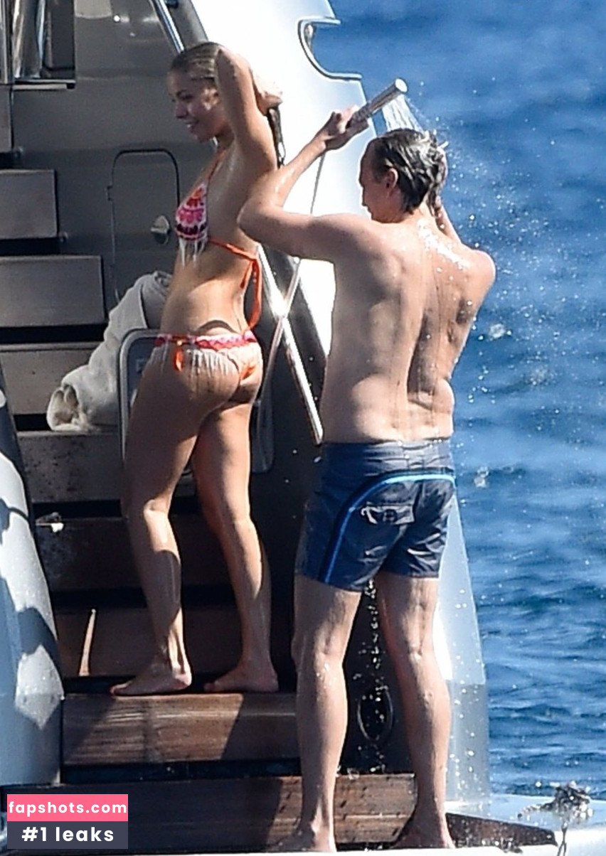 Victoria Swarovski gallery photo #139