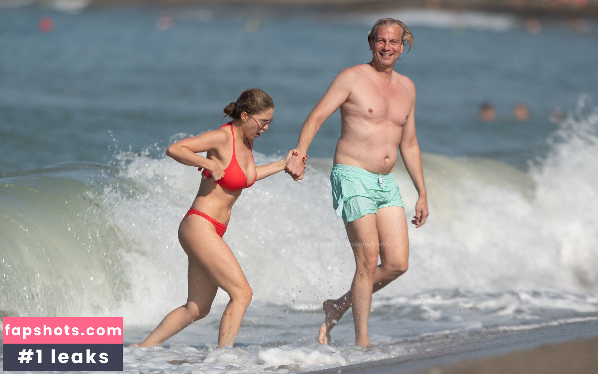 Victoria Swarovski gallery photo #44