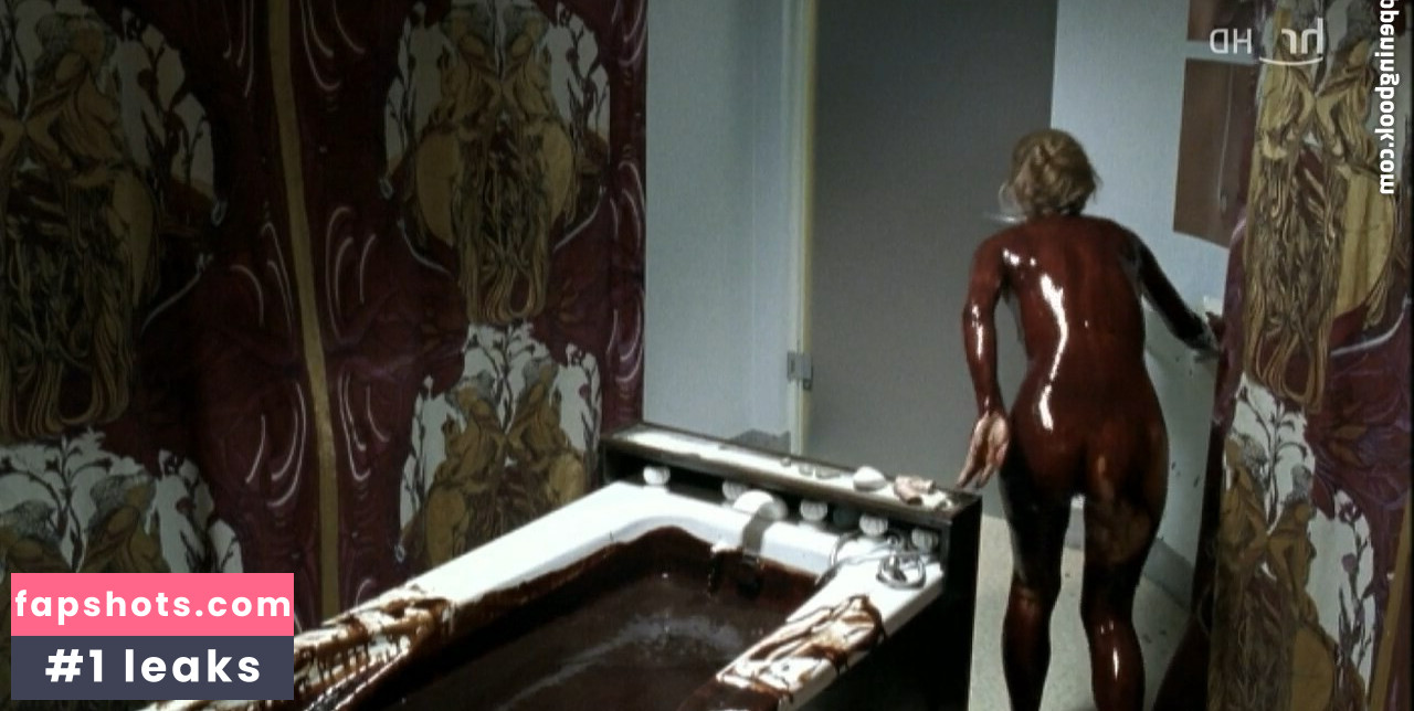 Victoria Trauttmansdorff gallery photo #2