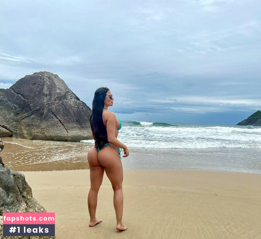 Victoria Villarim nude babe gallery