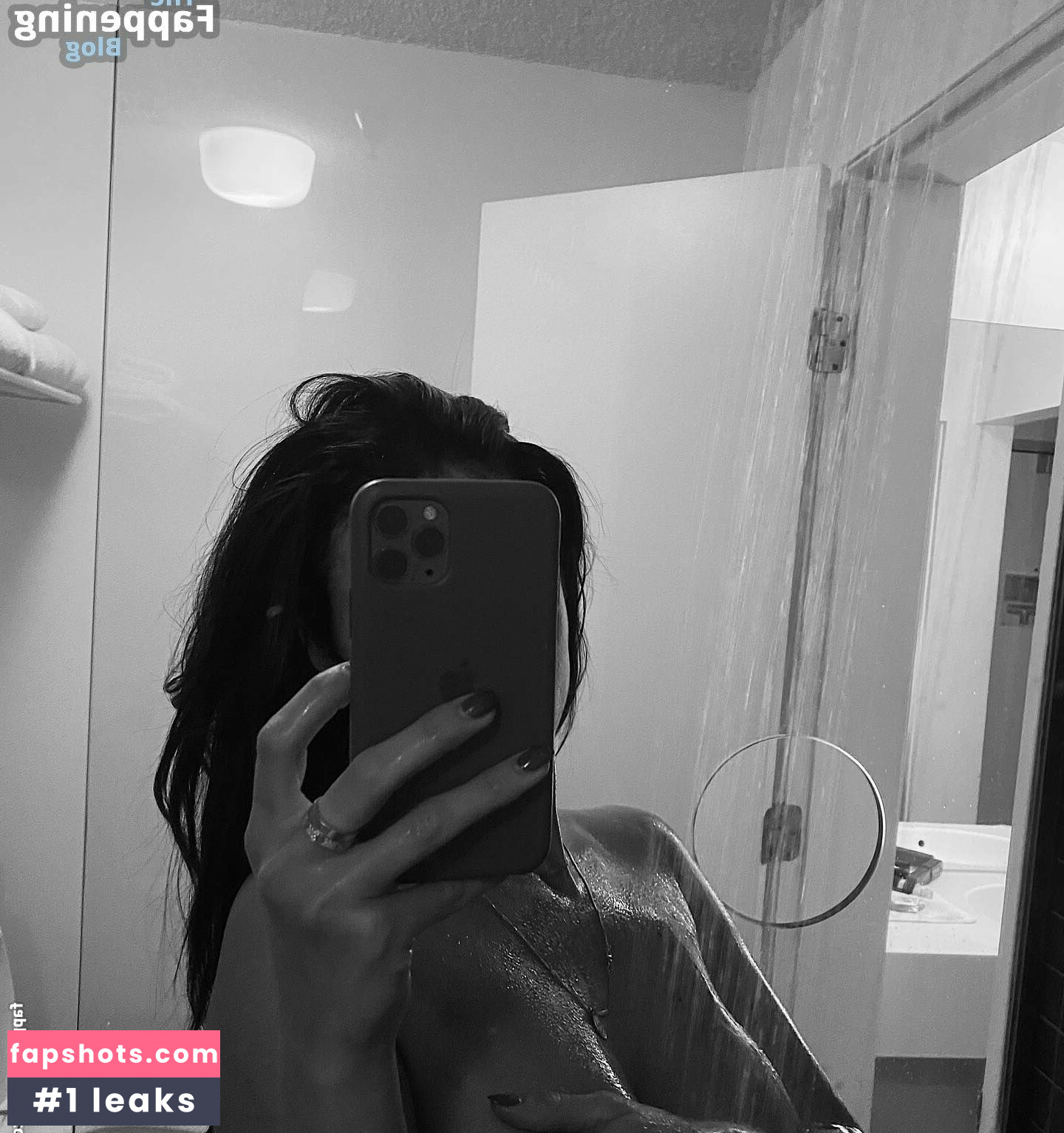 Victoria Villarroel Gamero gallery photo #13