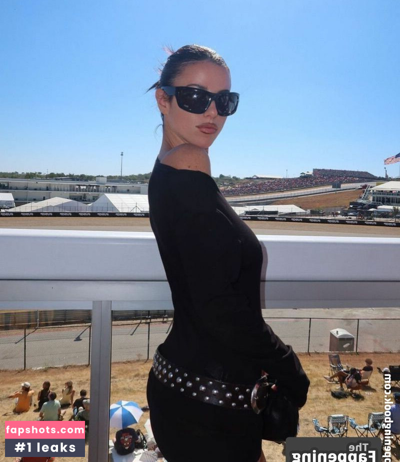 Victoria Villarroel gallery photo #20