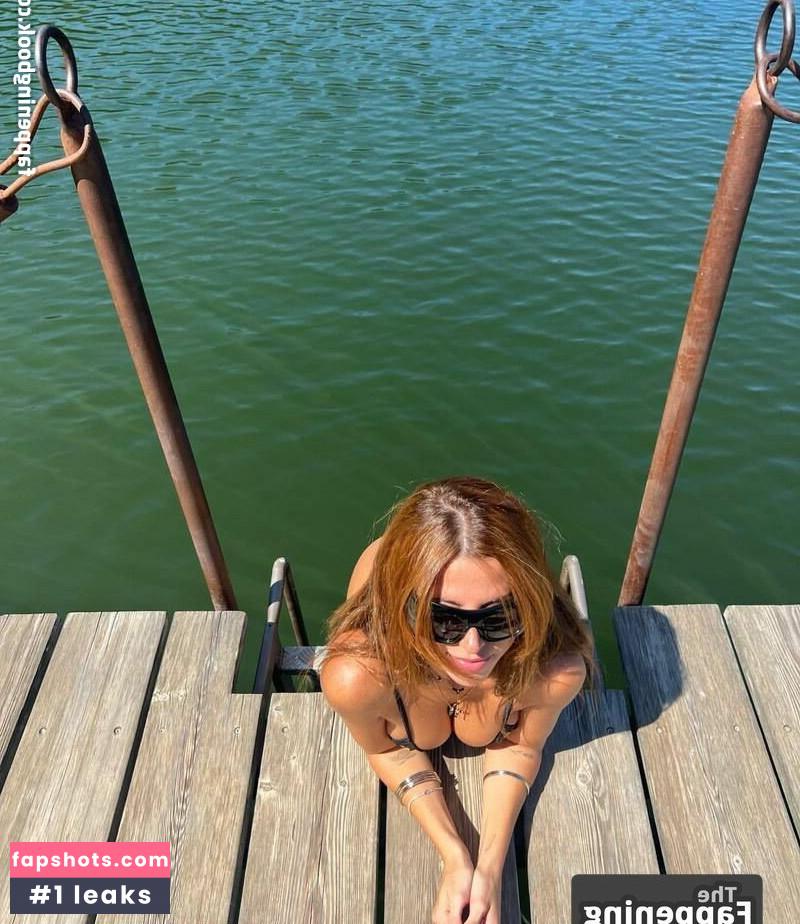 Victoria Villarroel gallery photo #21