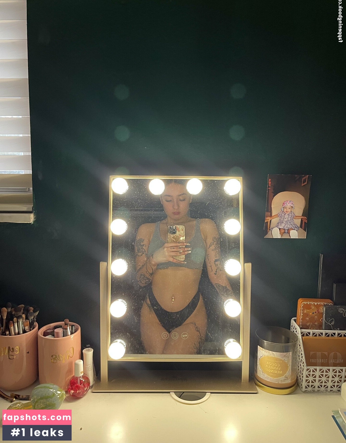 victoriaawoodard gallery photo #29