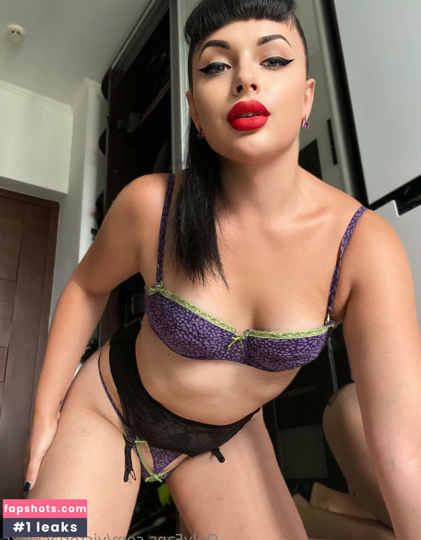 victoriaskinks Nude Leaks OnlyFans Photos #12 - LeakJerk