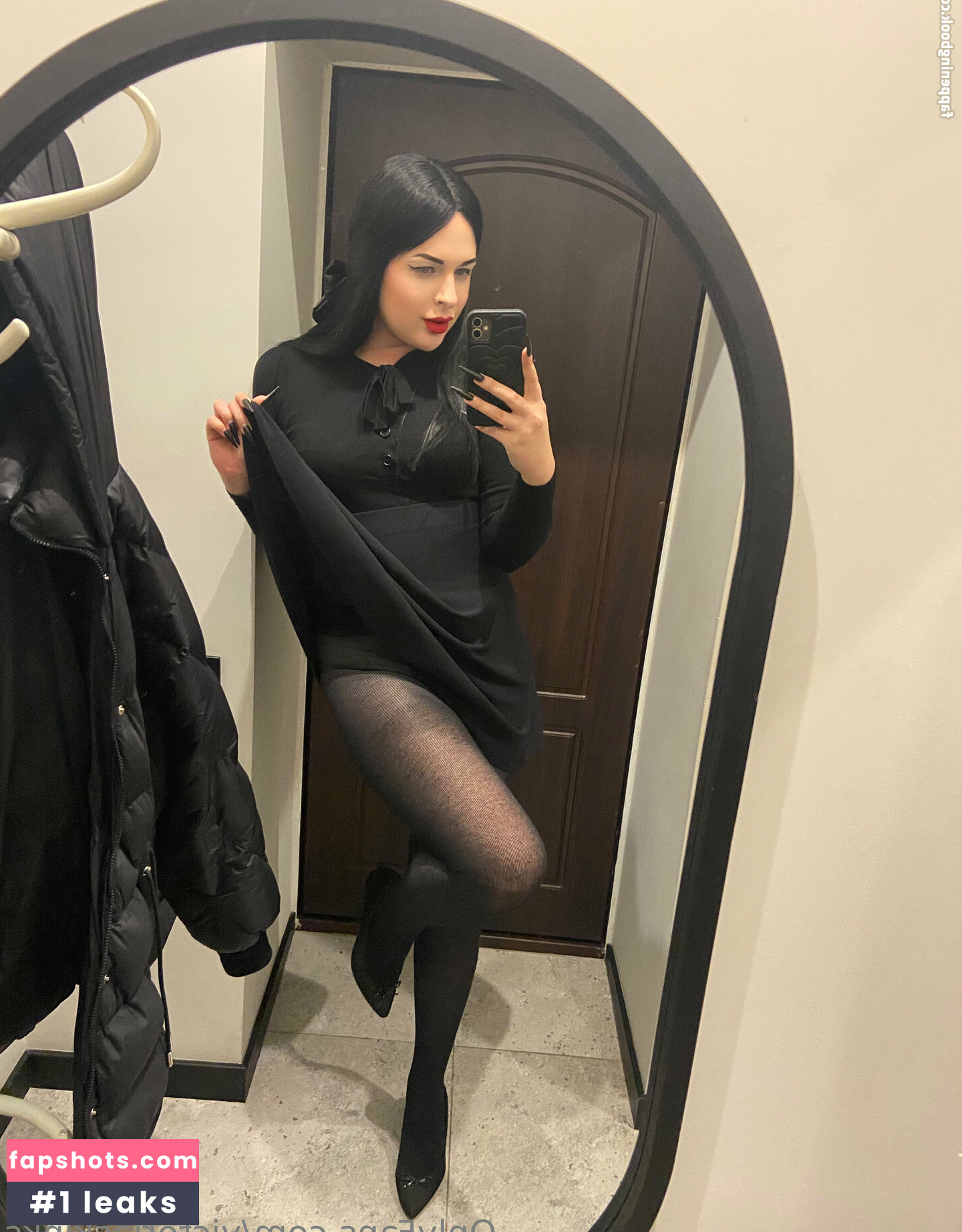 victoriaskinks Nude Leaks OnlyFans Photos #18 - LeakJerk