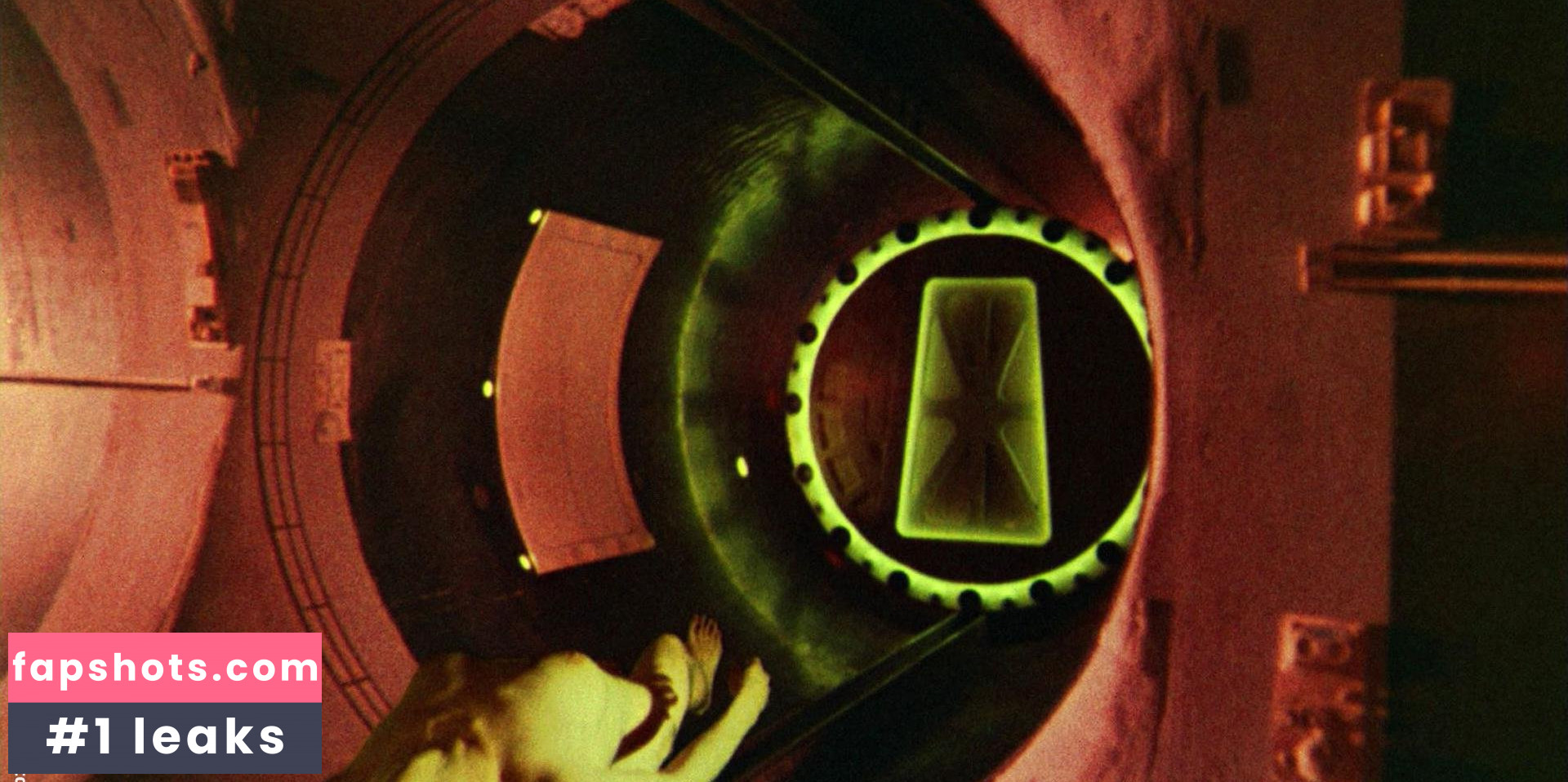 Vida Taylor gallery photo #4