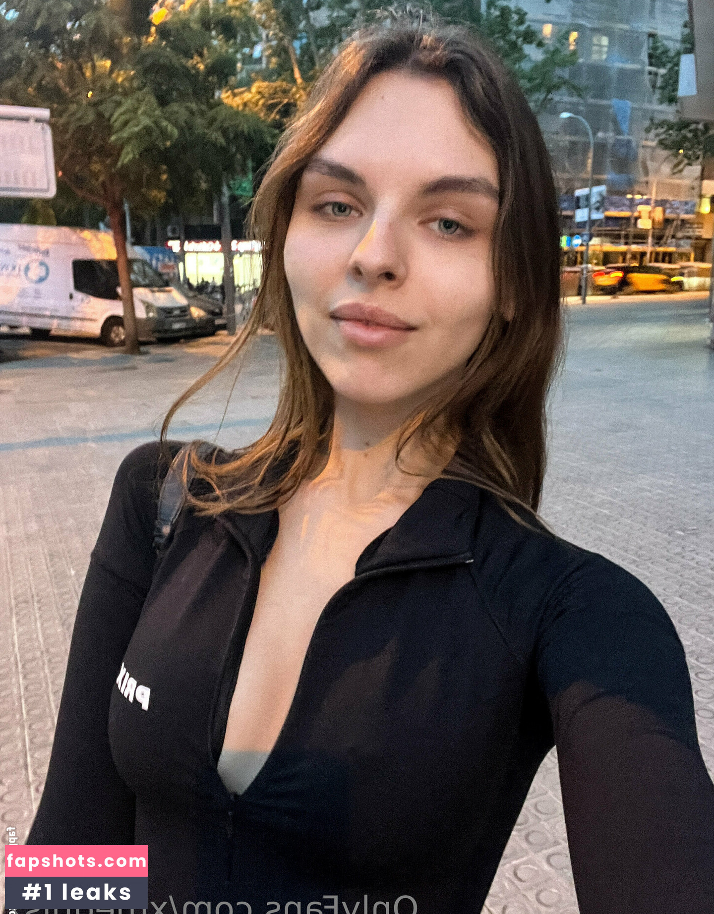 Vika Mednis gallery photo #164