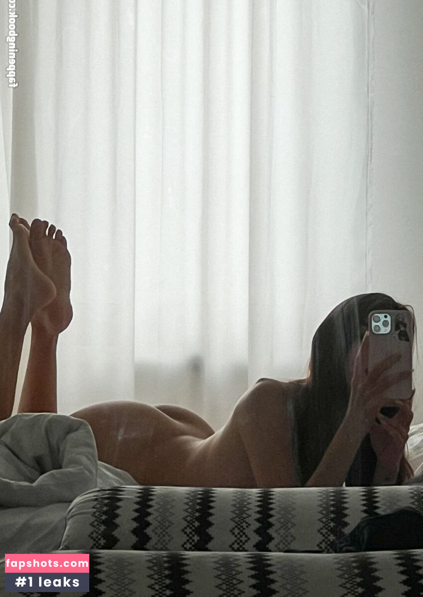 Vika Mednis gallery photo #213