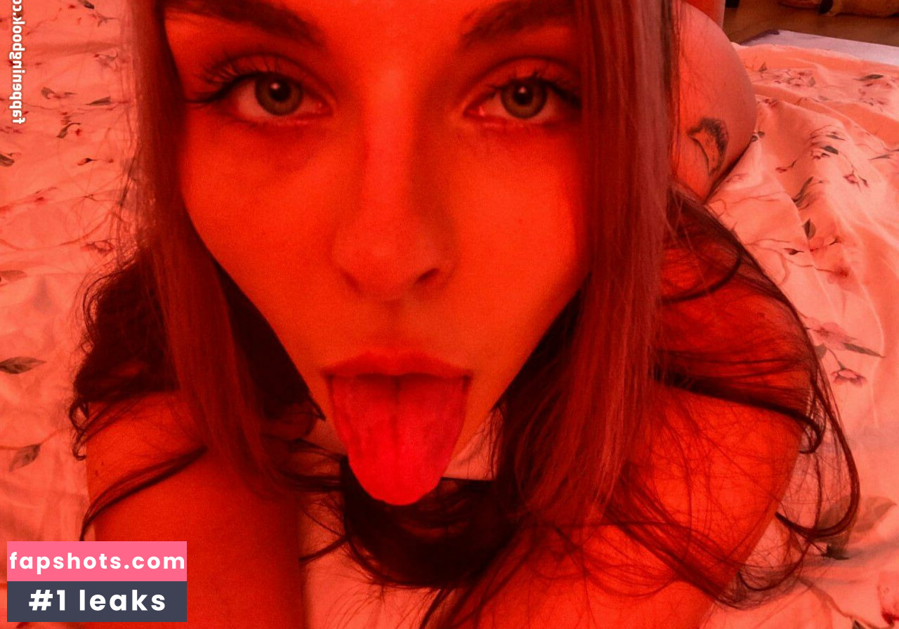 Vika Mednis gallery photo #54