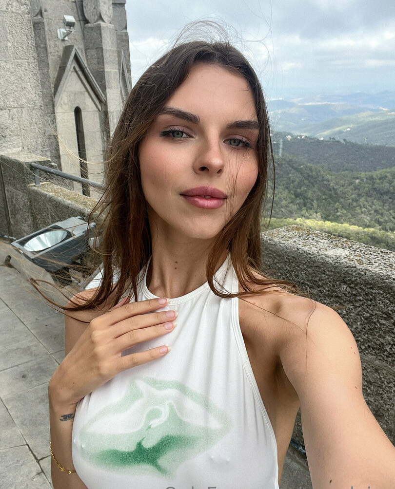 vika-mednis gallery photo #403