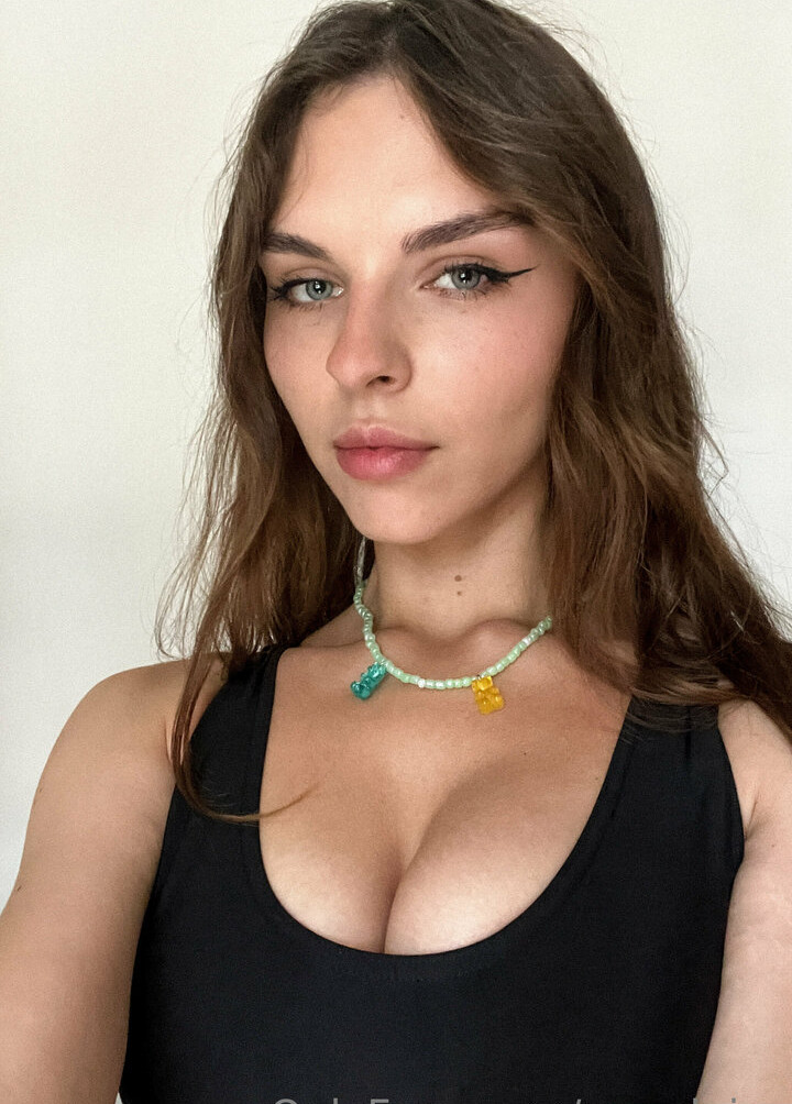 vika-mednis gallery photo #466