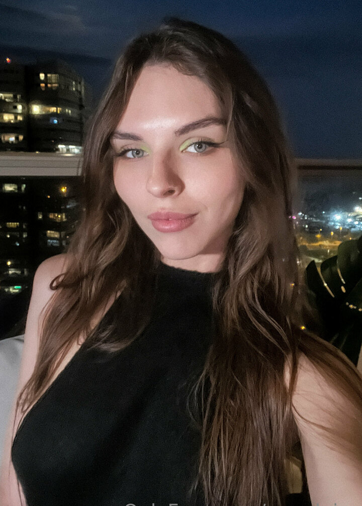 vika-mednis gallery photo #518