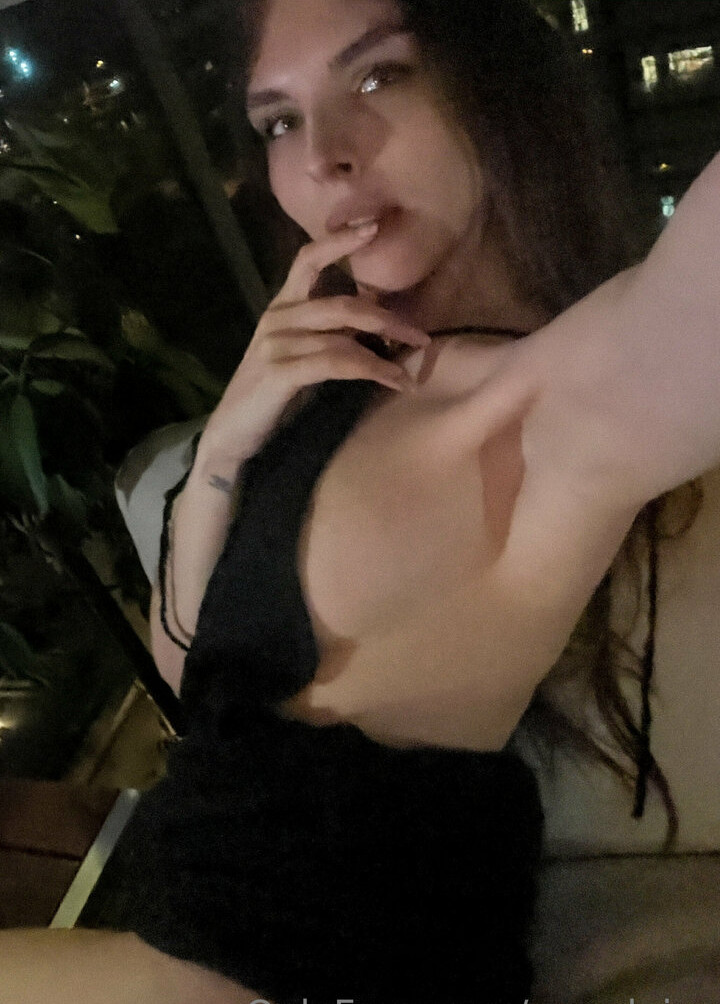 vika-mednis gallery photo #522