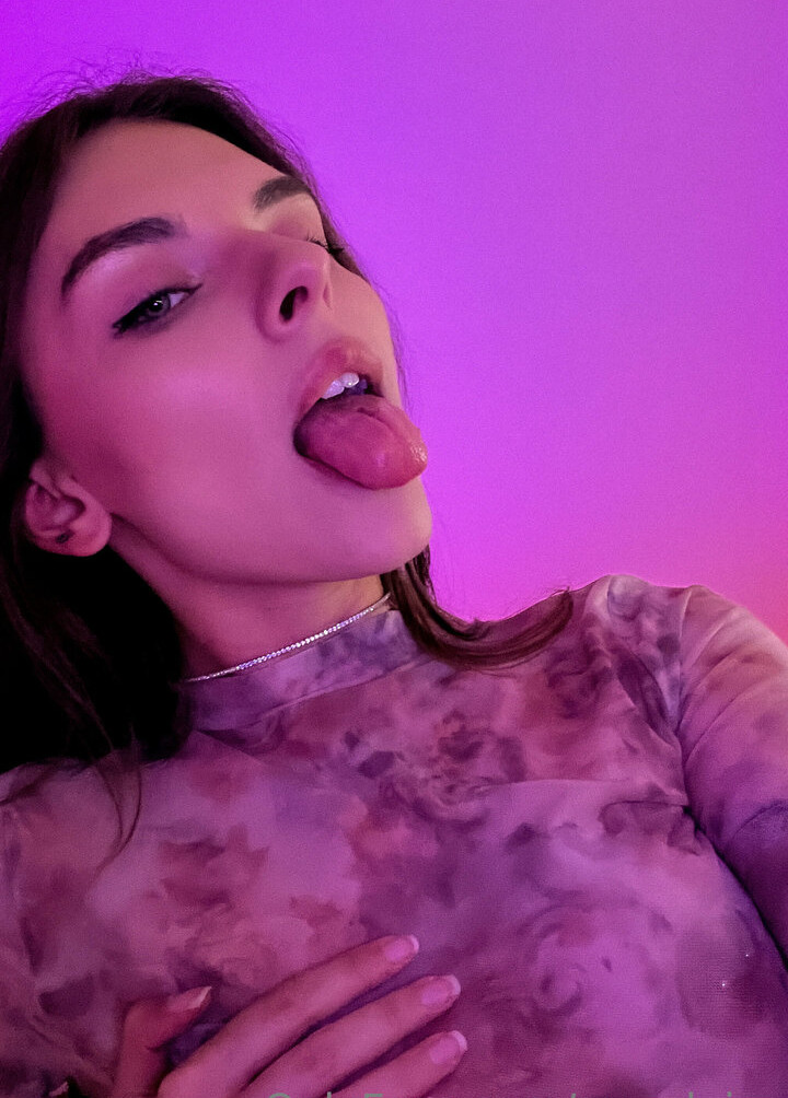 vika-mednis gallery photo #685