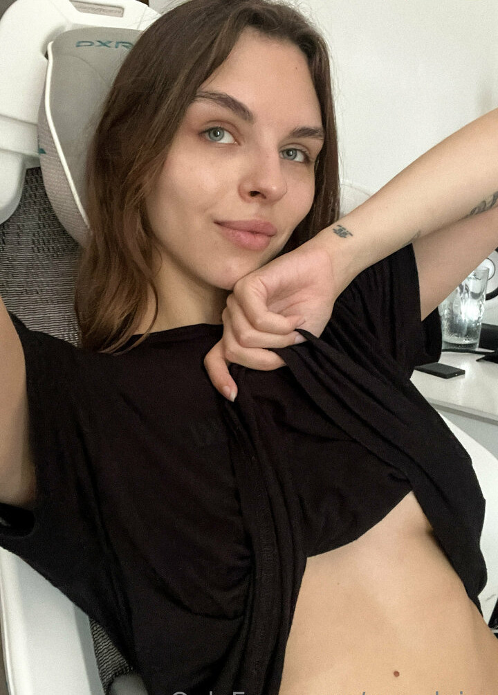 vika-mednis gallery photo #730