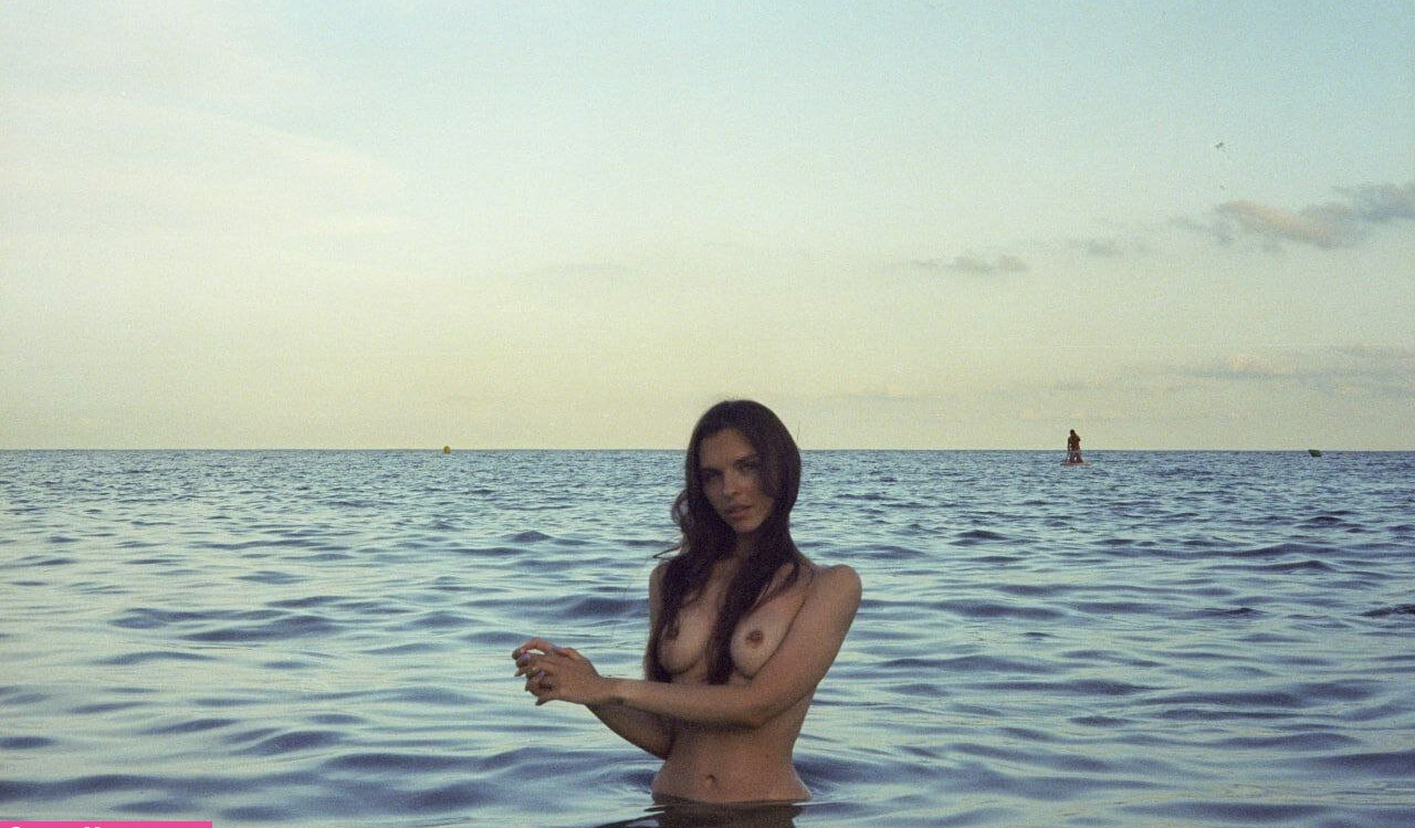 vika-mednis gallery photo #894