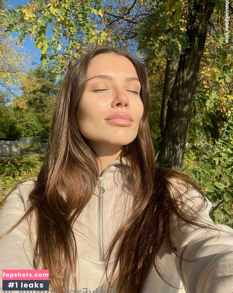 vika_ua nude babe gallery