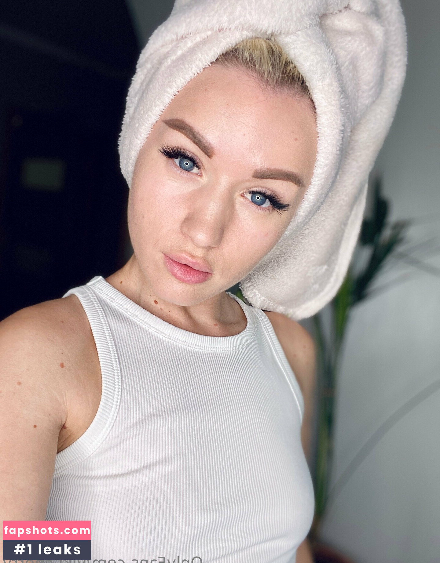 viki.cherry gallery photo #5