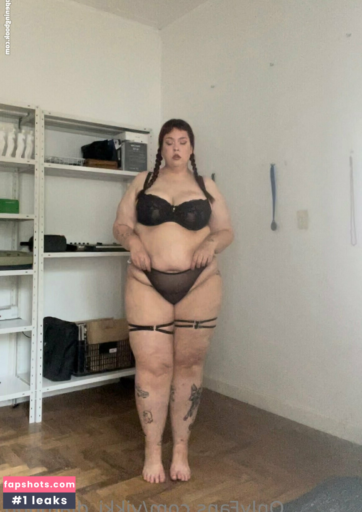 vikki_diamond gallery photo #3