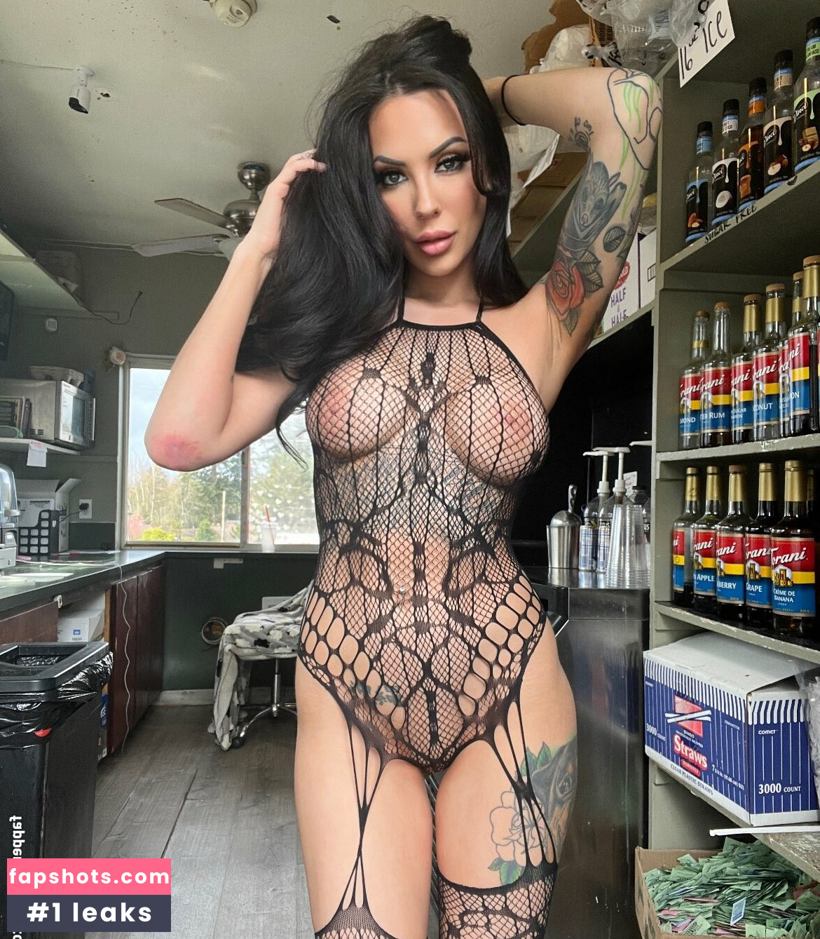 Vikkidoll gallery photo #5