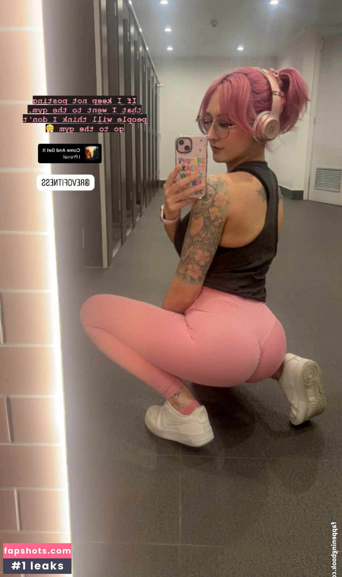 vikkivampire gallery photo #18