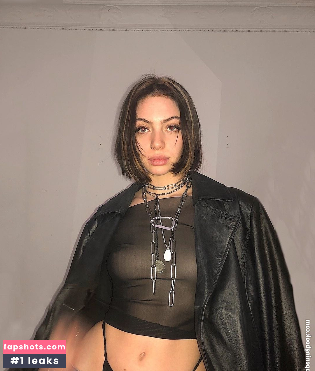 Viktoria Krause gallery photo #30