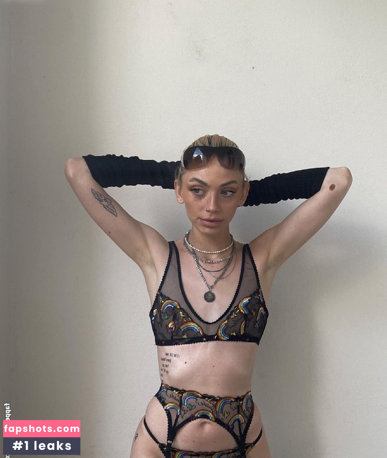 Viktoria Krause gallery photo #34