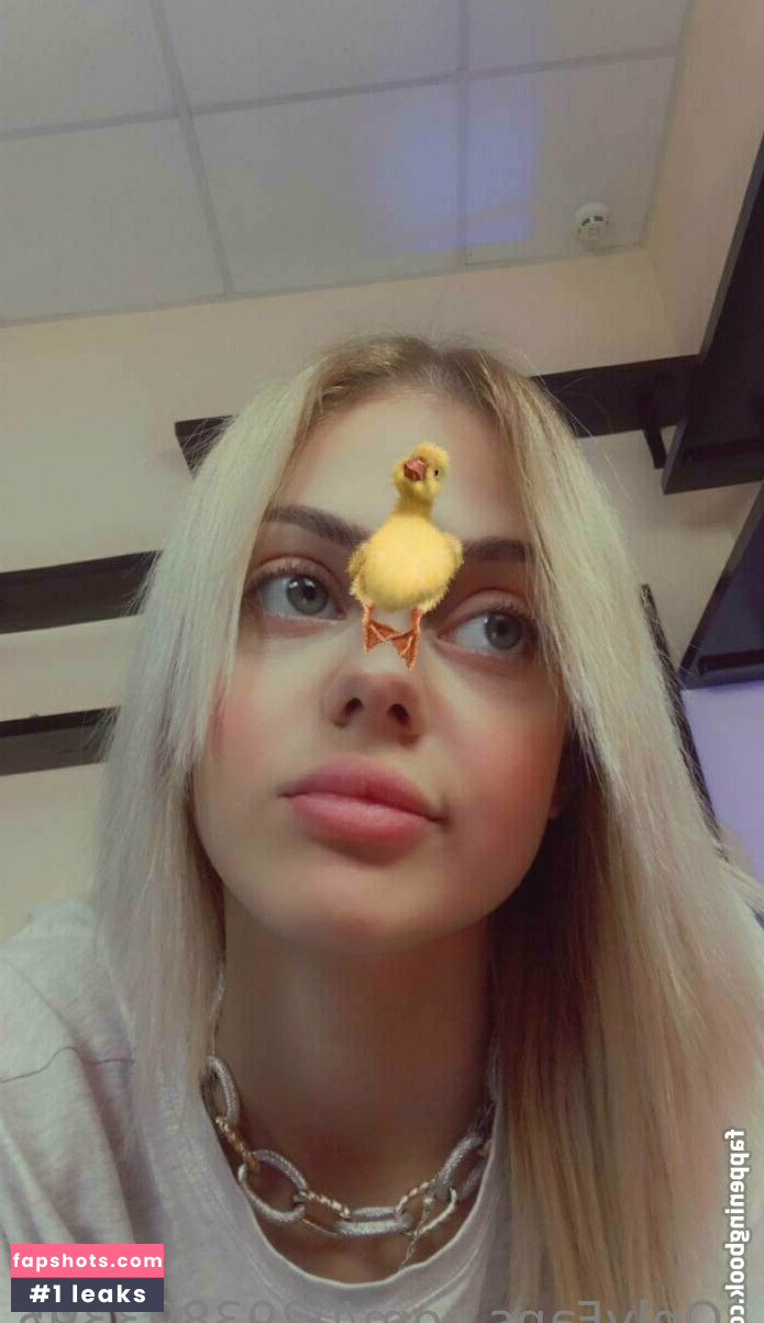 viktoria_red gallery photo #10