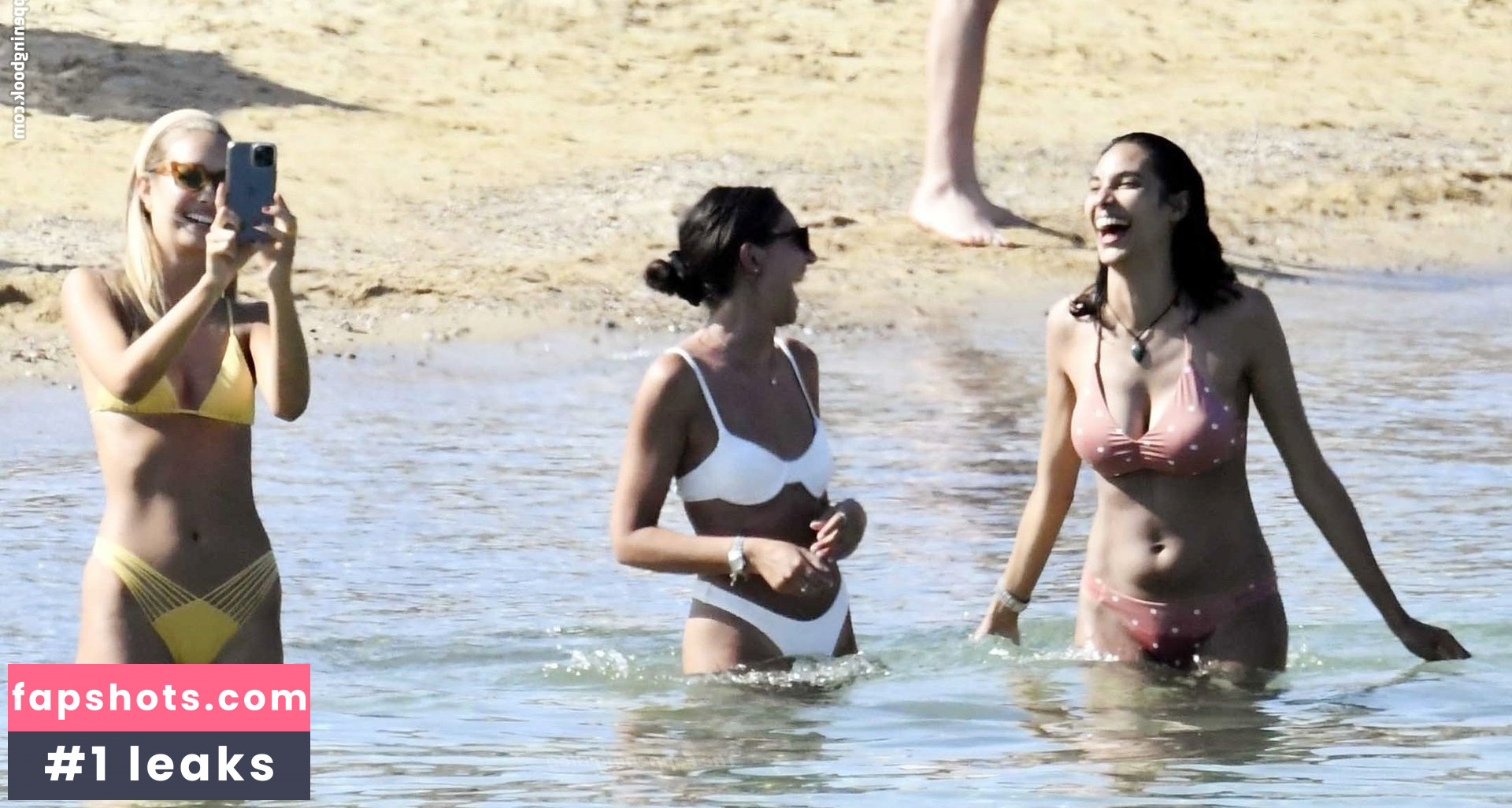 Viktoria Varga gallery photo #4