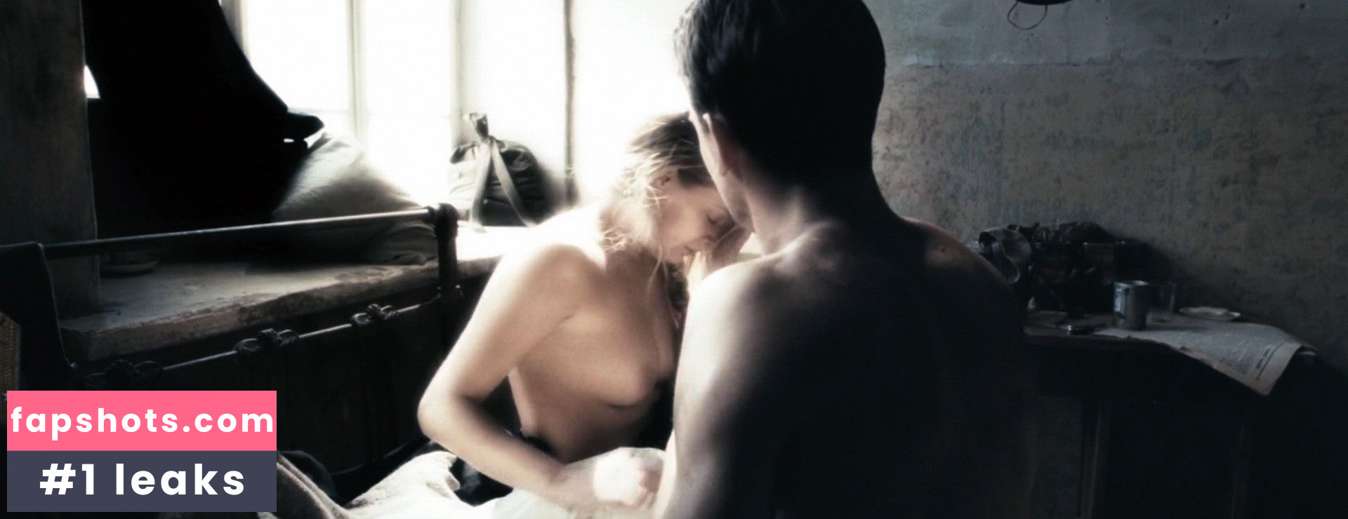 Viktoriya Romanenko gallery photo #21