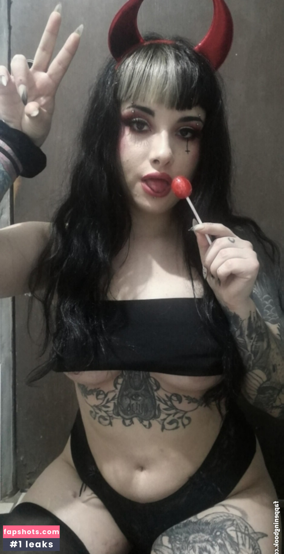 Vilgoetia Nahé úniky fotek pouze od fanoušků #13 - Fapshots