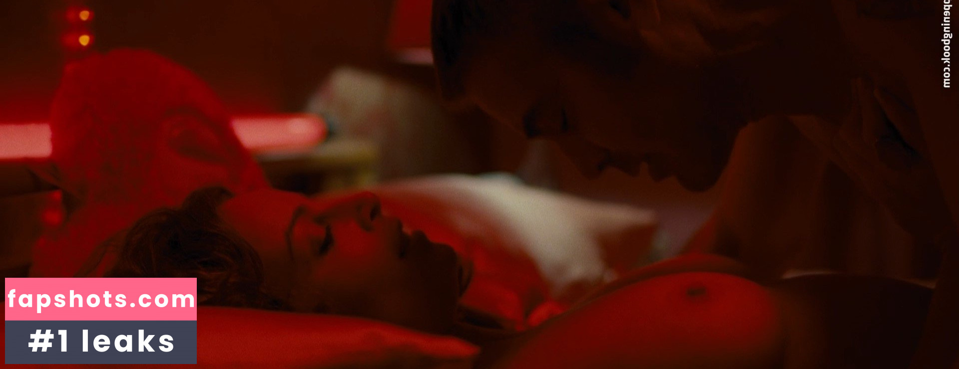 Violante Placido gallery photo #36