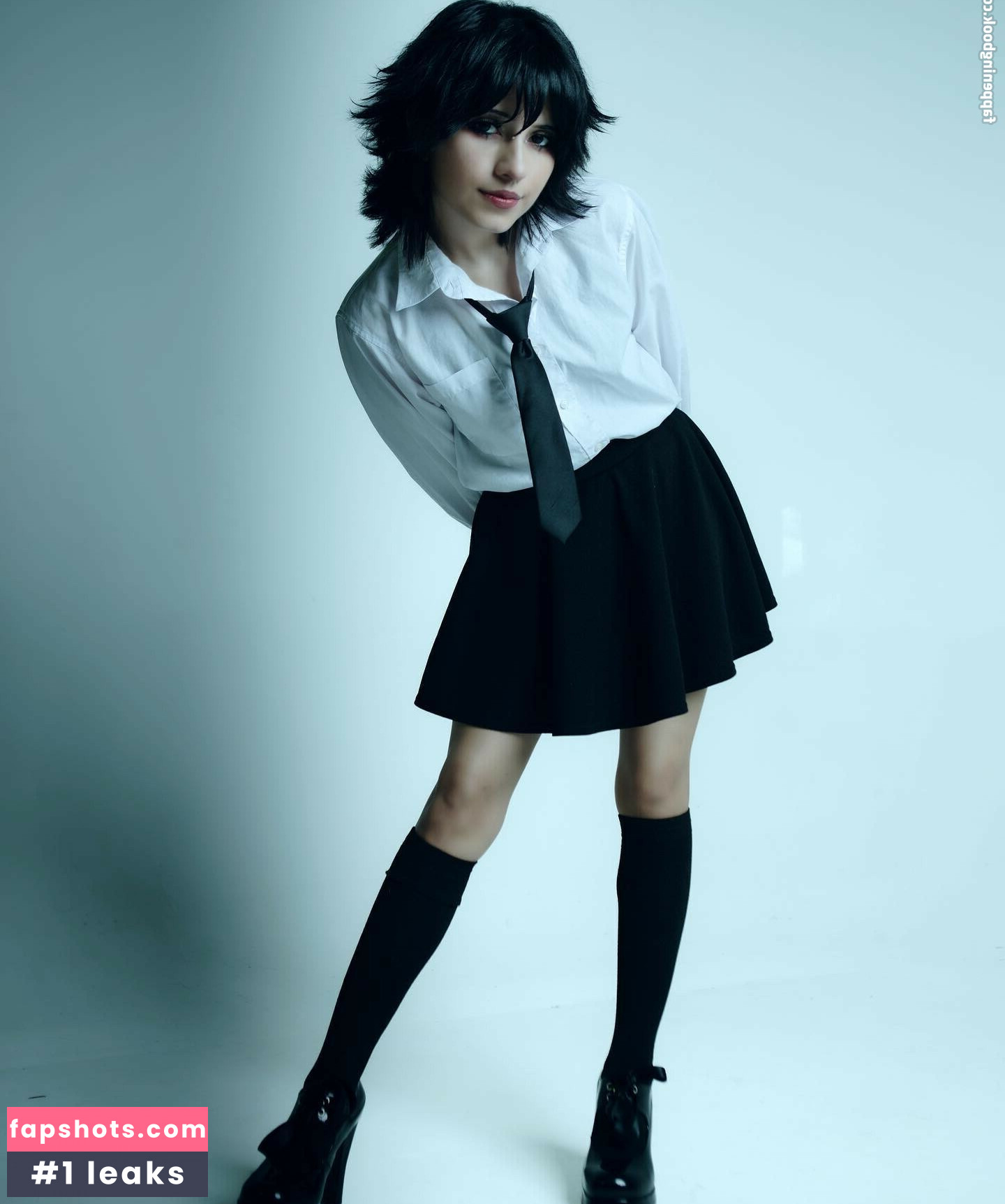 Violent Vira gallery photo #6