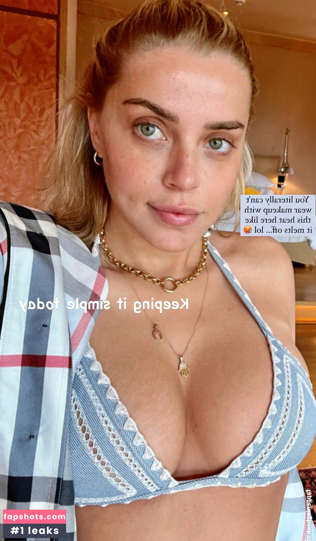 Violet Benson gallery photo #65