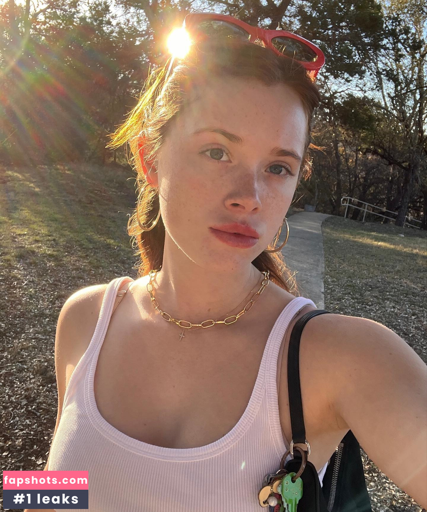 Violet Brinson gallery photo #42