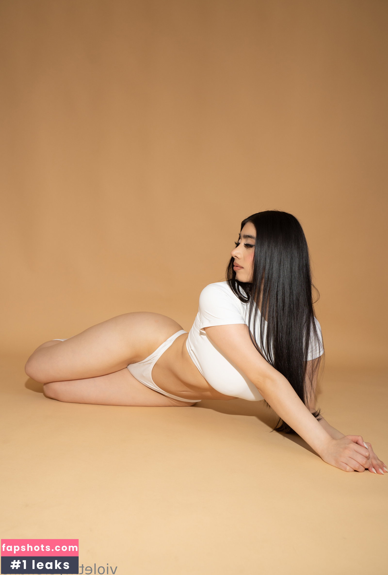 Violet Myers gallery photo #1411