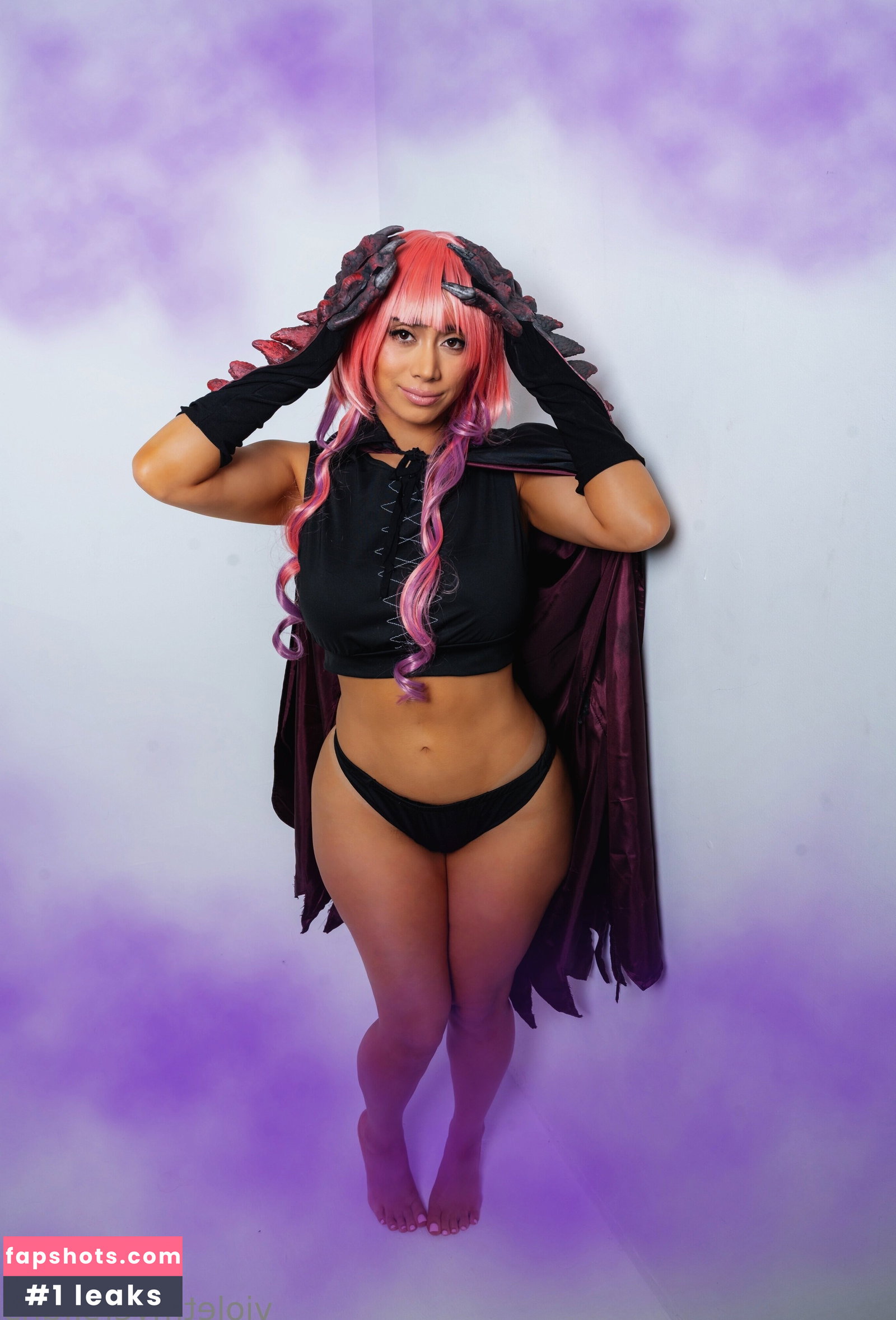 Violet Myers gallery photo #2072