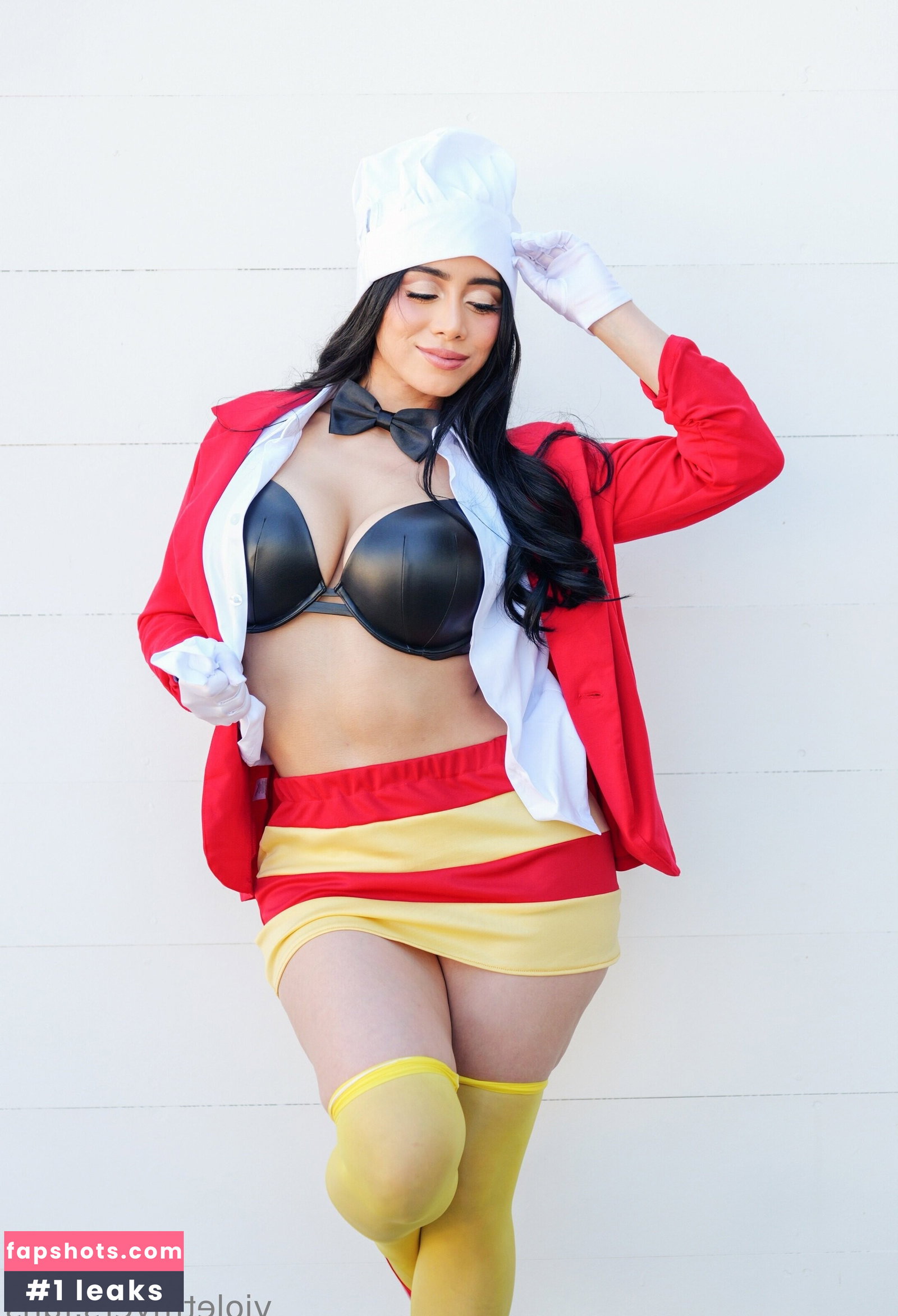Violet Myers gallery photo #2381