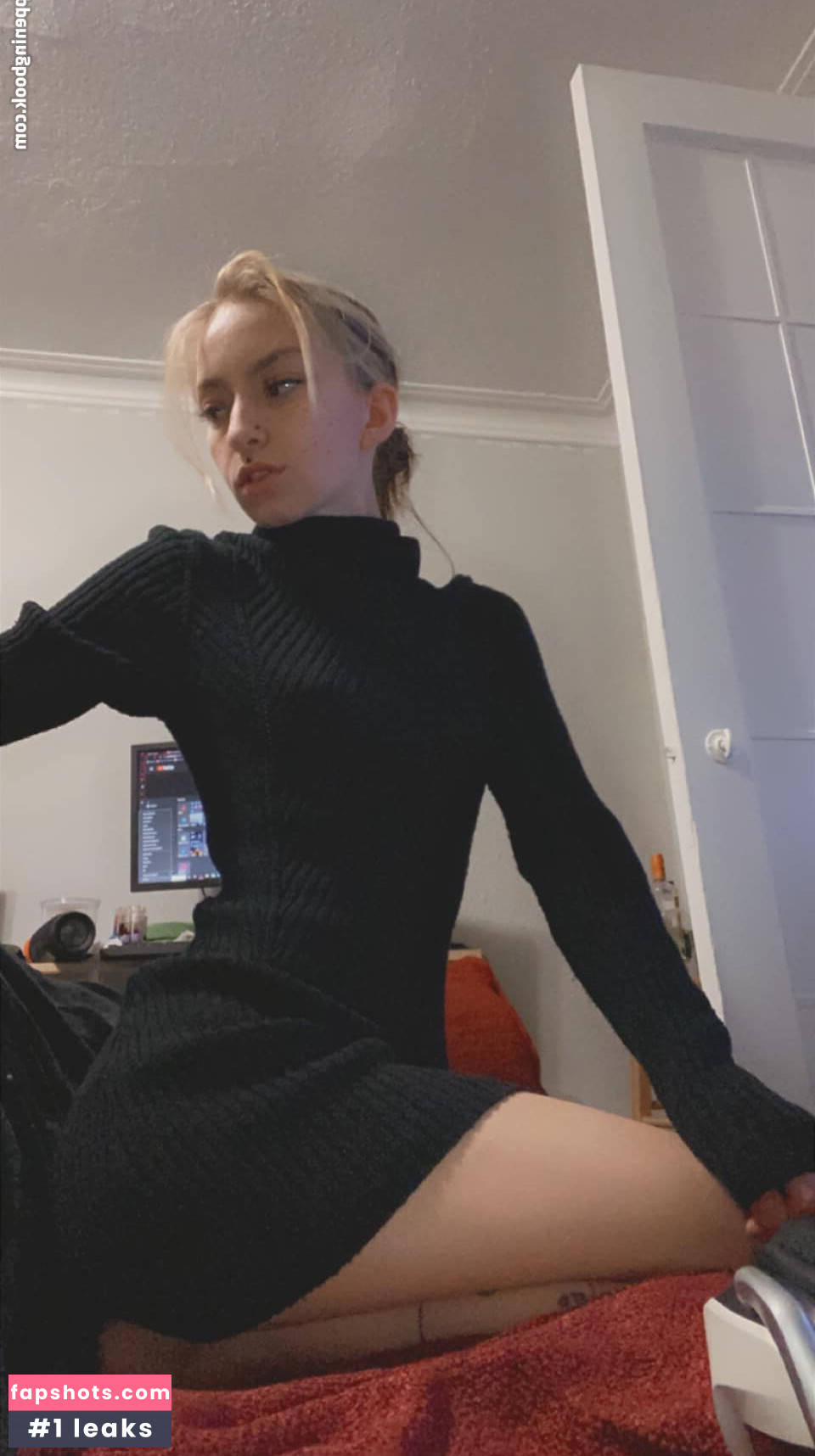 violets_cabaret gallery photo #17