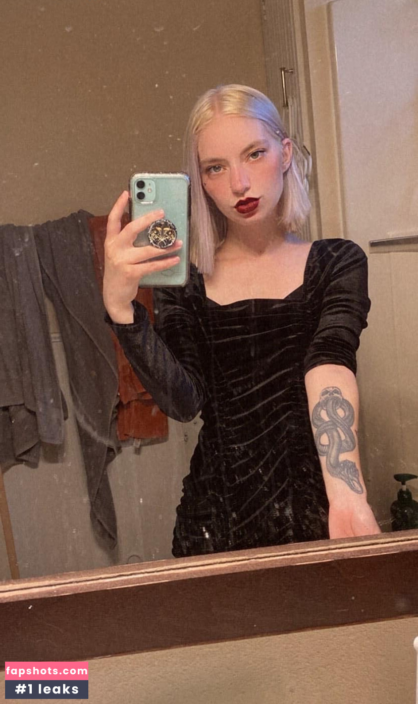 violets_cabaret gallery photo #24