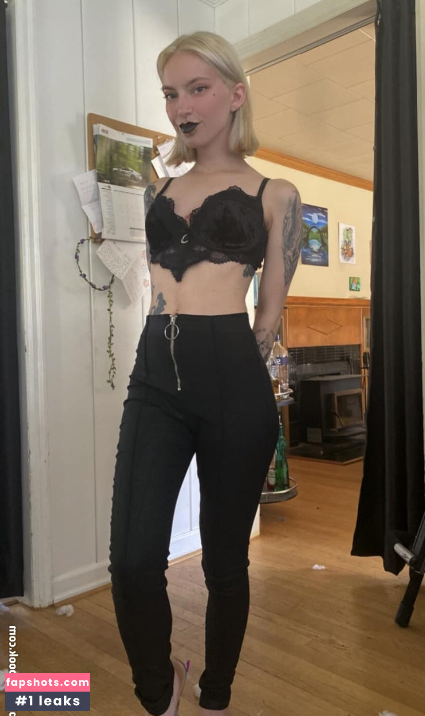 violets_cabaret gallery photo #34