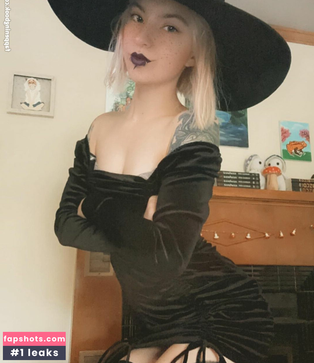 violets_cabaret gallery photo #35