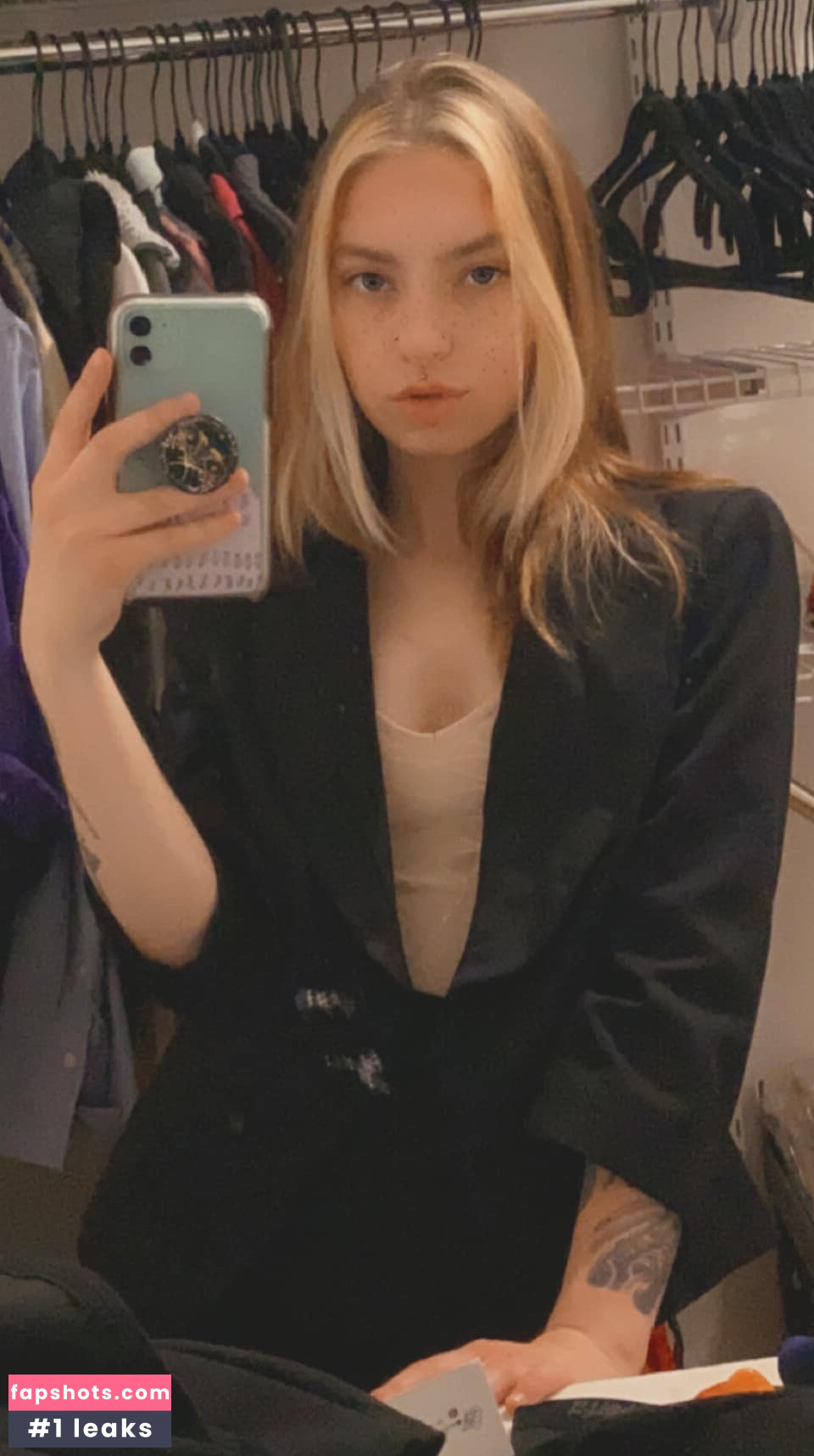 violets_cabaret gallery photo #38