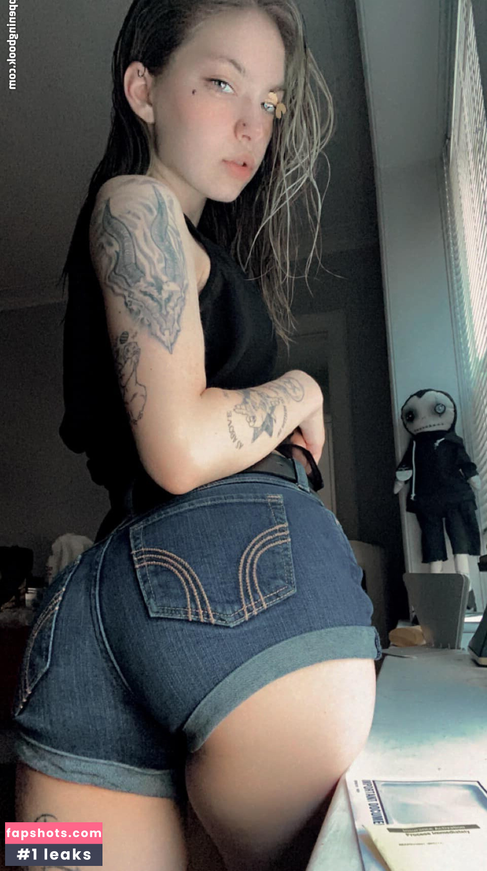 violets_cabaret gallery photo #39