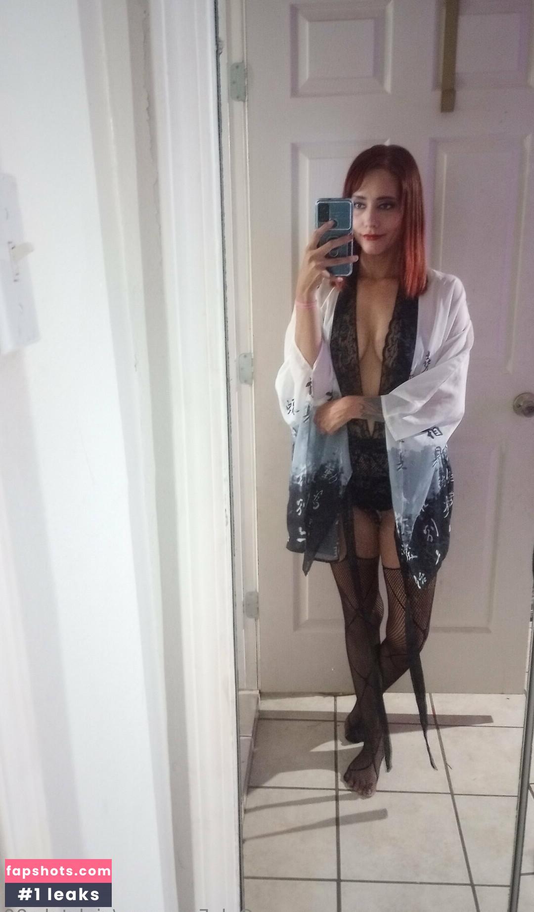 violetsky90 gallery photo #2